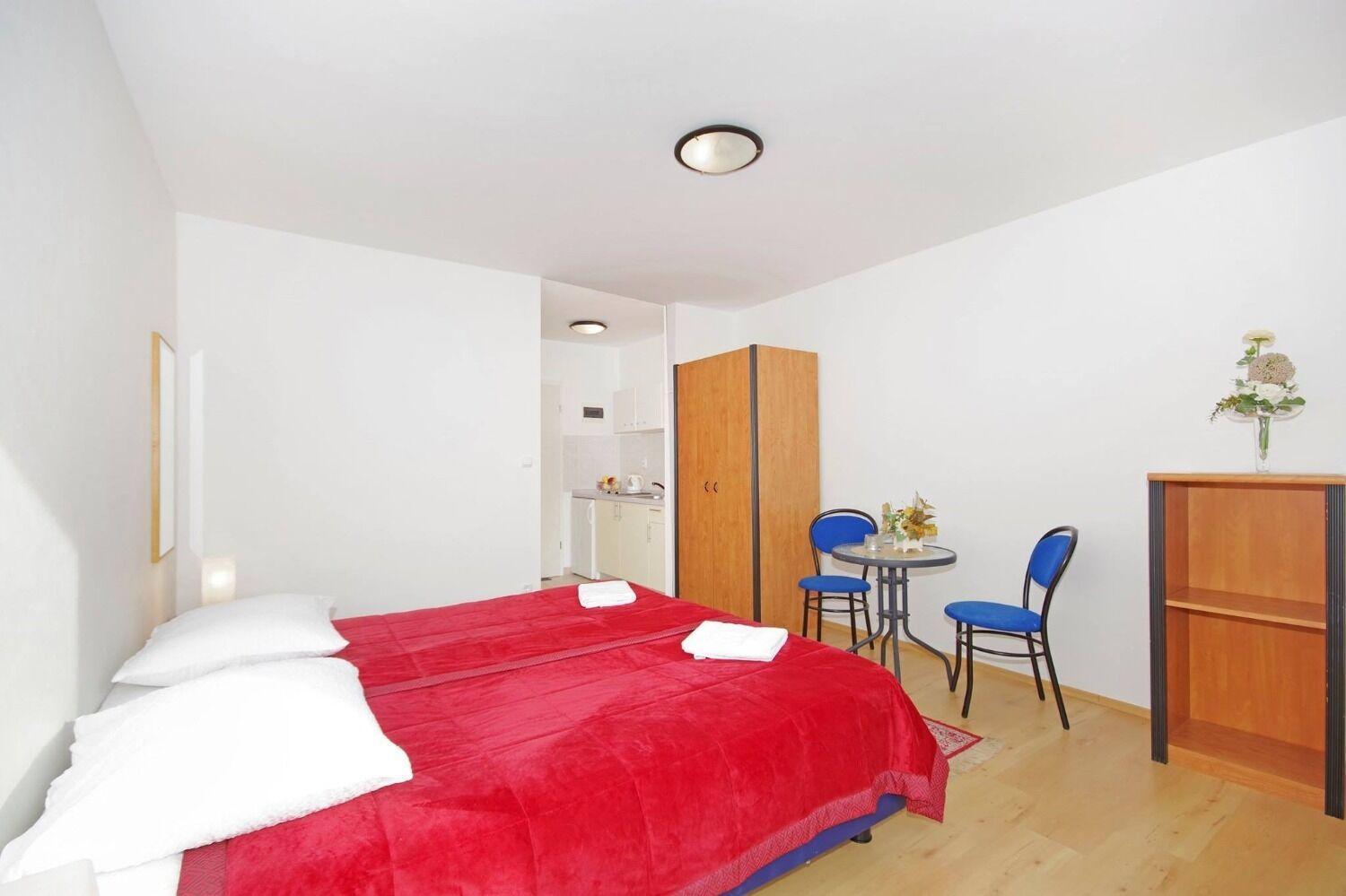 Apartments Javi - Free Private Parking Трогир Екстериор снимка