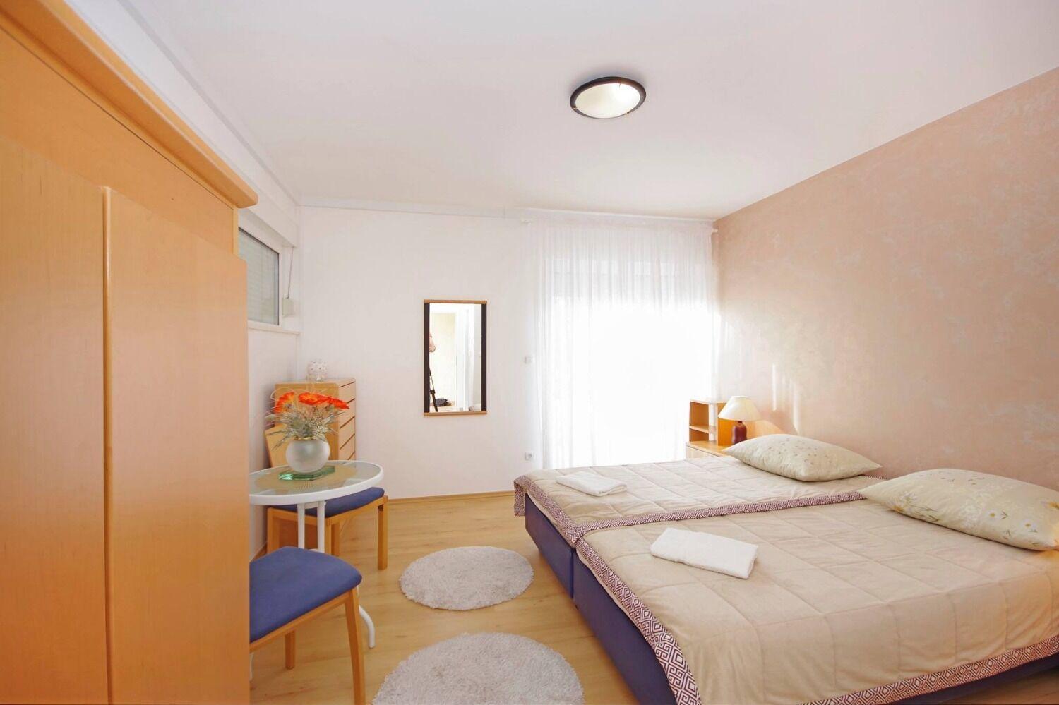Apartments Javi - Free Private Parking Трогир Екстериор снимка