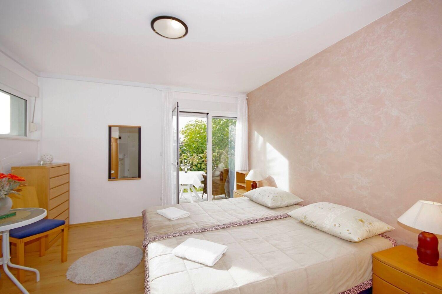 Apartments Javi - Free Private Parking Трогир Екстериор снимка