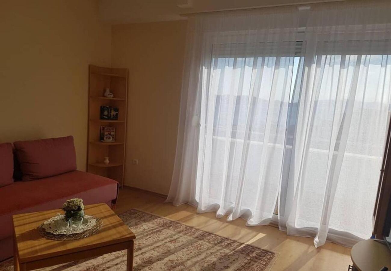 Apartments Javi - Free Private Parking Трогир Екстериор снимка