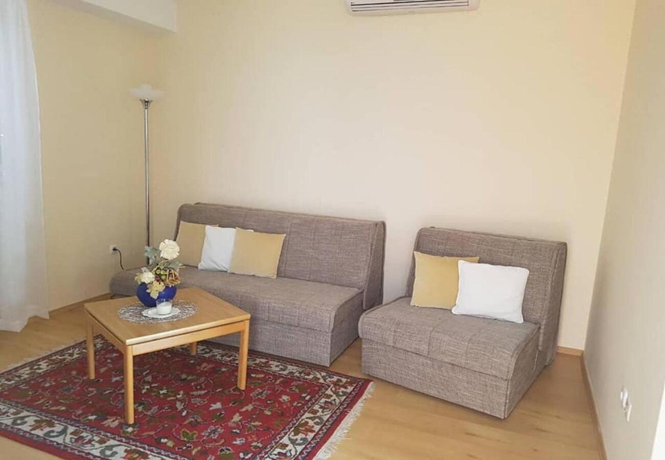 Apartments Javi - Free Private Parking Трогир Екстериор снимка
